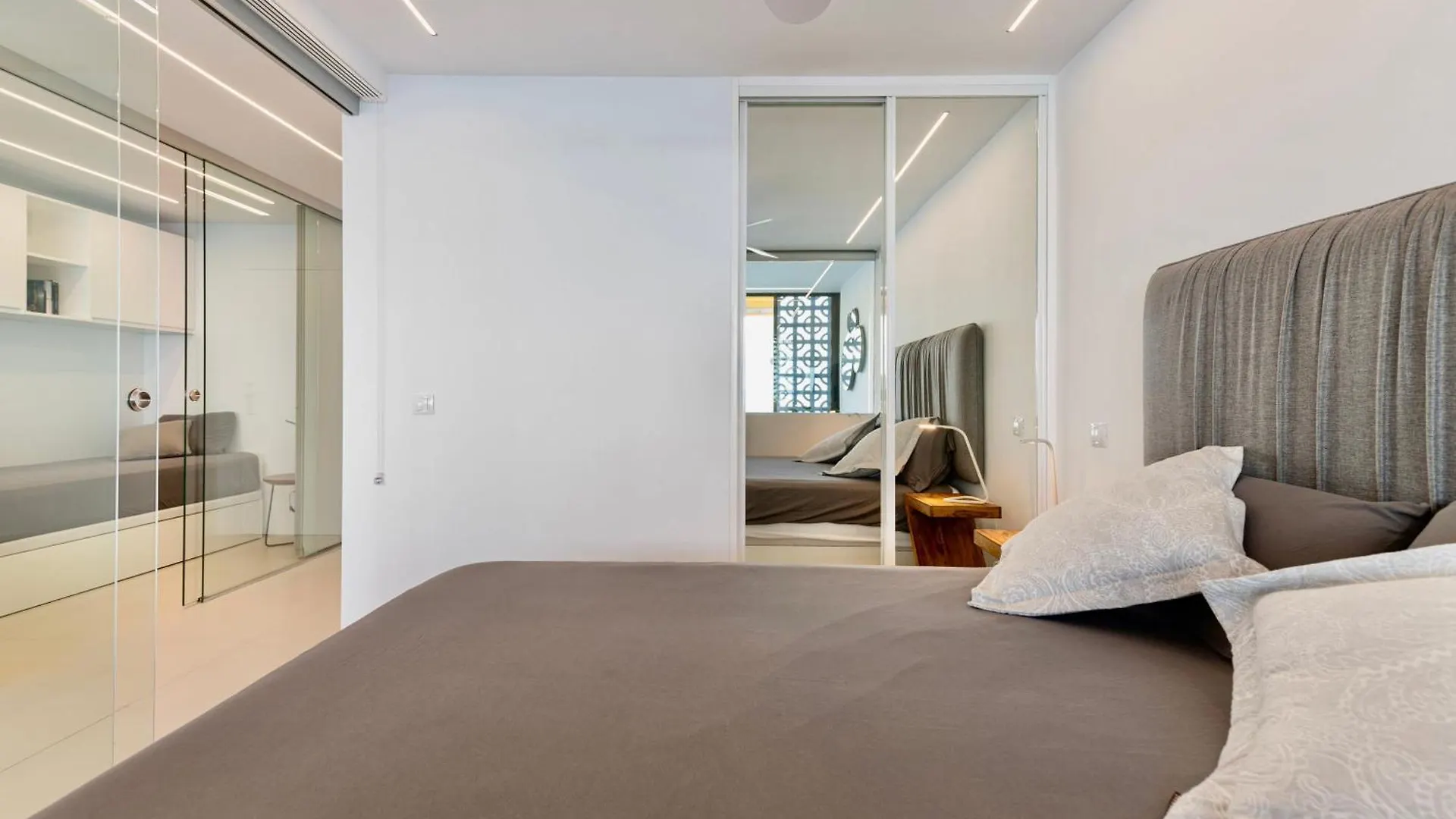 Brand New - Glass Apt - Ocean Views Patalavaca 0*,  Spain